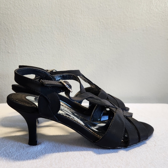 Easy Street Alive 5 Black open toed heels- Size 8.5 - Picture 4 of 7